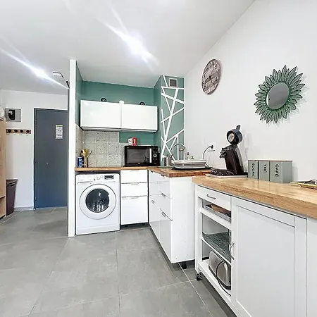 Appartement Climatise A Saint-cyr-sur-mer - Fr-1-770-77 La Madrague