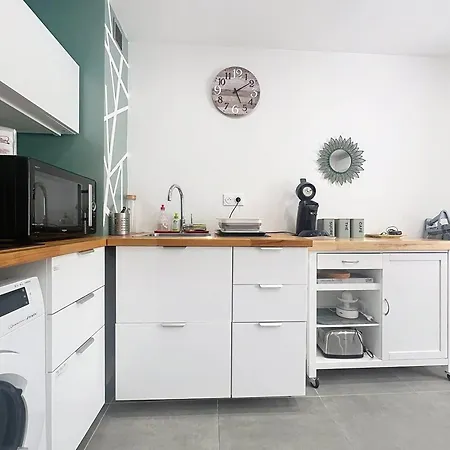 Appartement Climatise A Saint-cyr-sur-mer - Fr-1-770-77